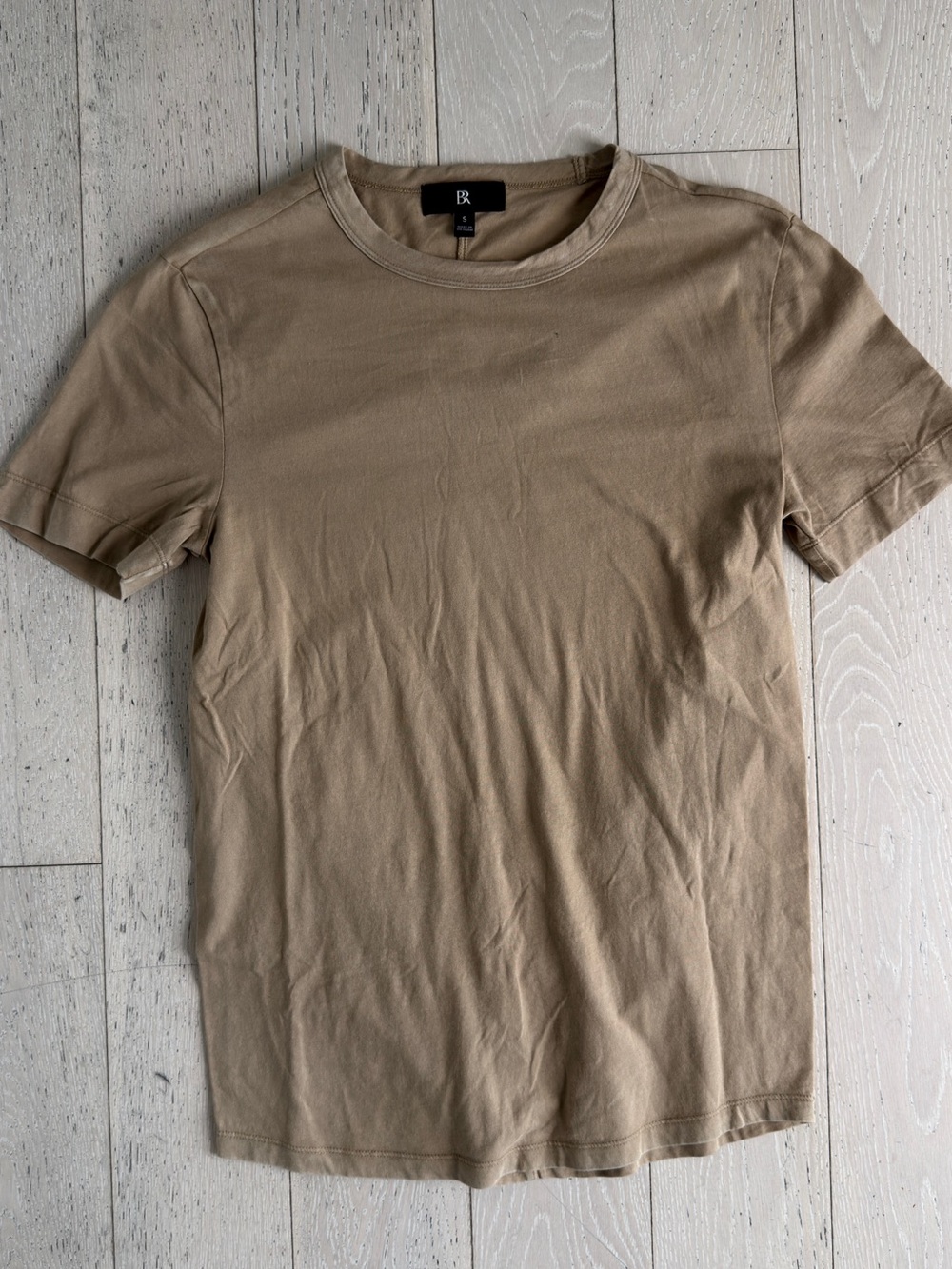 Banana Republic Short Sleeve Crewneck T-Shirt in Khaki
